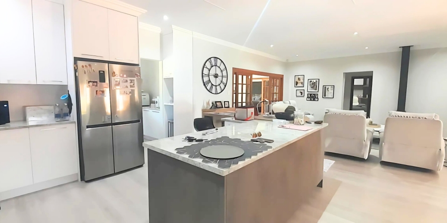 3 Bedroom Property for Sale in Wilkoppies North West